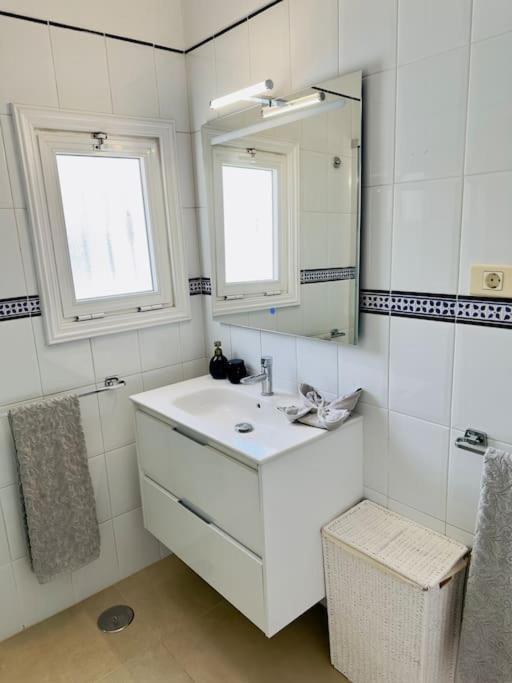 Beachfront Villa And Pool Puerto de Santiago  Εξωτερικό φωτογραφία