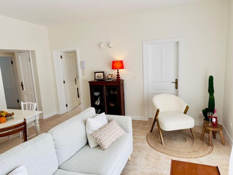 Beachfront Villa And Pool Puerto de Santiago  Εξωτερικό φωτογραφία