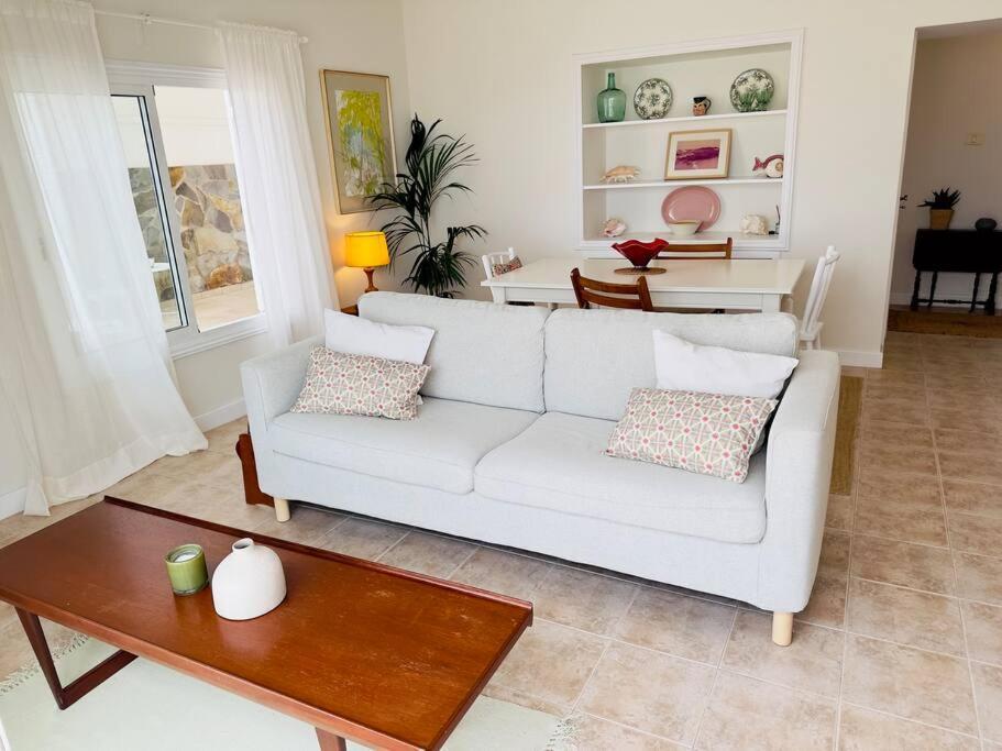 Beachfront Villa And Pool Puerto de Santiago  Εξωτερικό φωτογραφία